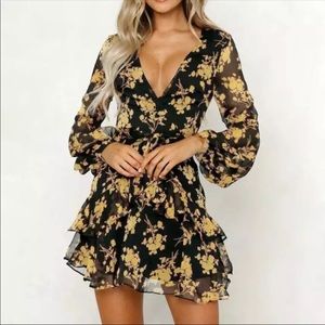 Black and gold dress for fall 😍